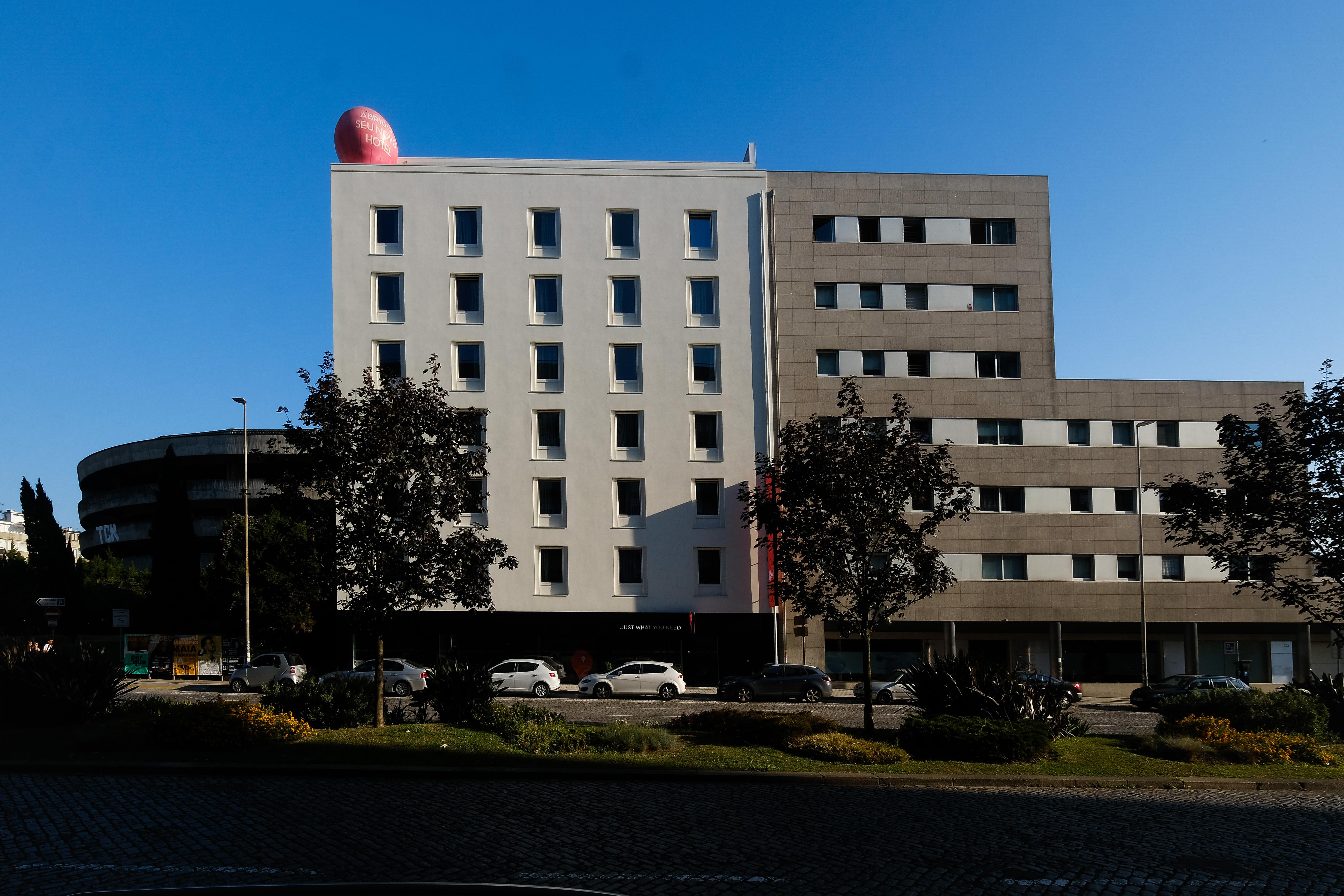 สเตย์ โฮเทล ปอร์โต เซนโตร ตรินดาช Hotel ภายนอก รูปภาพ